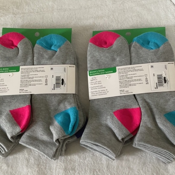 Fruit of the Loom Gray and Pink Ankle Socks 12 pairs - Picture 2 of 4